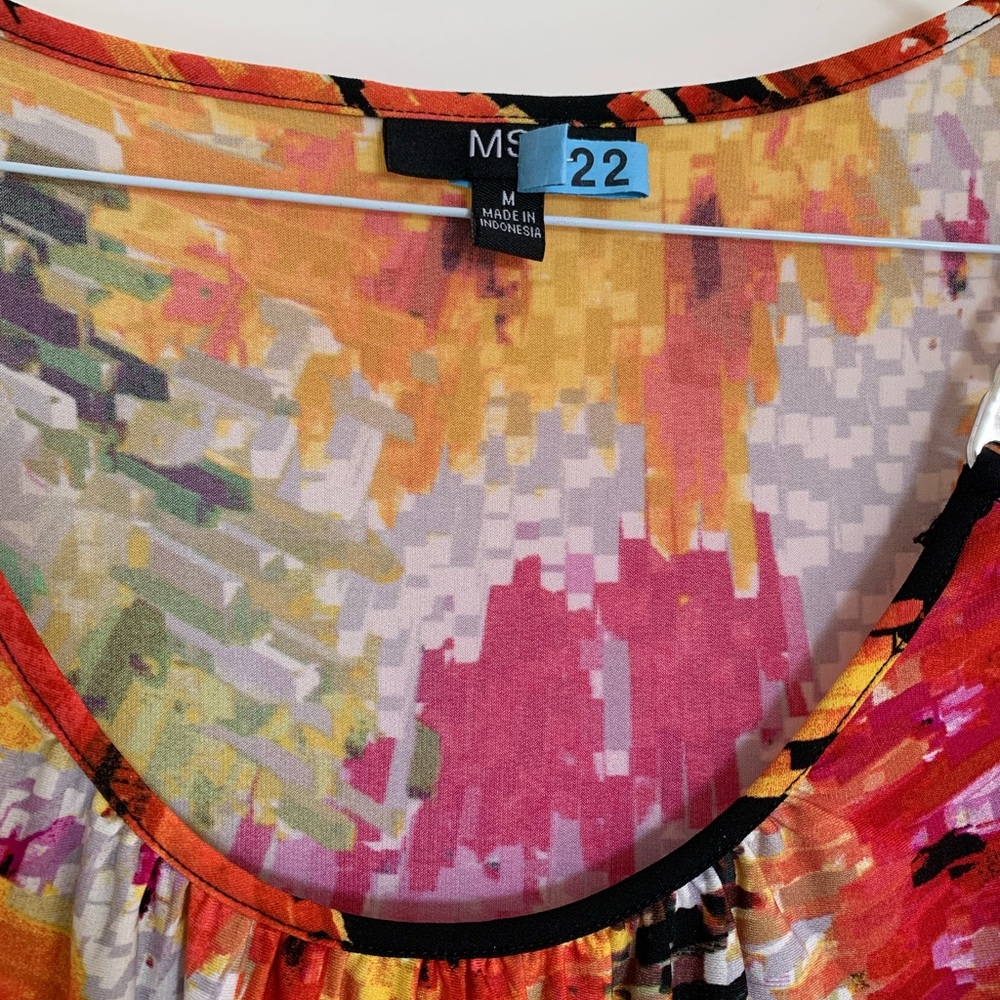 Size M sleeveless summer dress